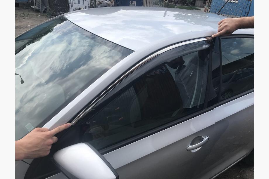 Skoda Rapid 2012-2019 гг. Ветровики с хромированным молдингом SD (4 шт, Niken) Фото 4