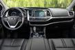 Кроссовер Toyota Highlander третьего воплощения фото 8