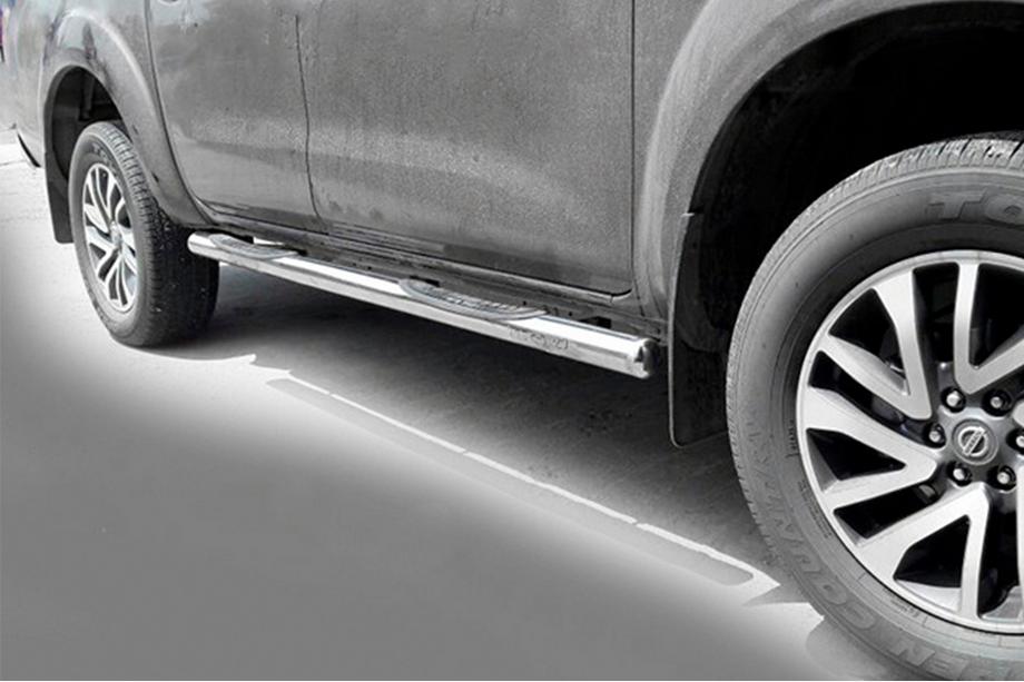 Nissan Navara/NP300 2016- гг. Боковые трубы (2 шт., нержавейка) Фото 1