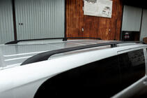 Mercedes Vito/V-class W447 2014- гг. Черные рейлинги CAN Оригинальный дизайн (металлические ножки) фото 2