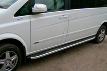 Mercedes Viano 2004-2014 гг. Боковые пороги Alliance (2 шт., алюминий) фото 1