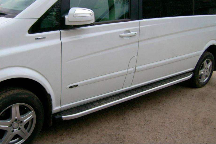 Mercedes Viano 2004-2014 гг. Боковые пороги Alliance (2 шт., алюминий) Image