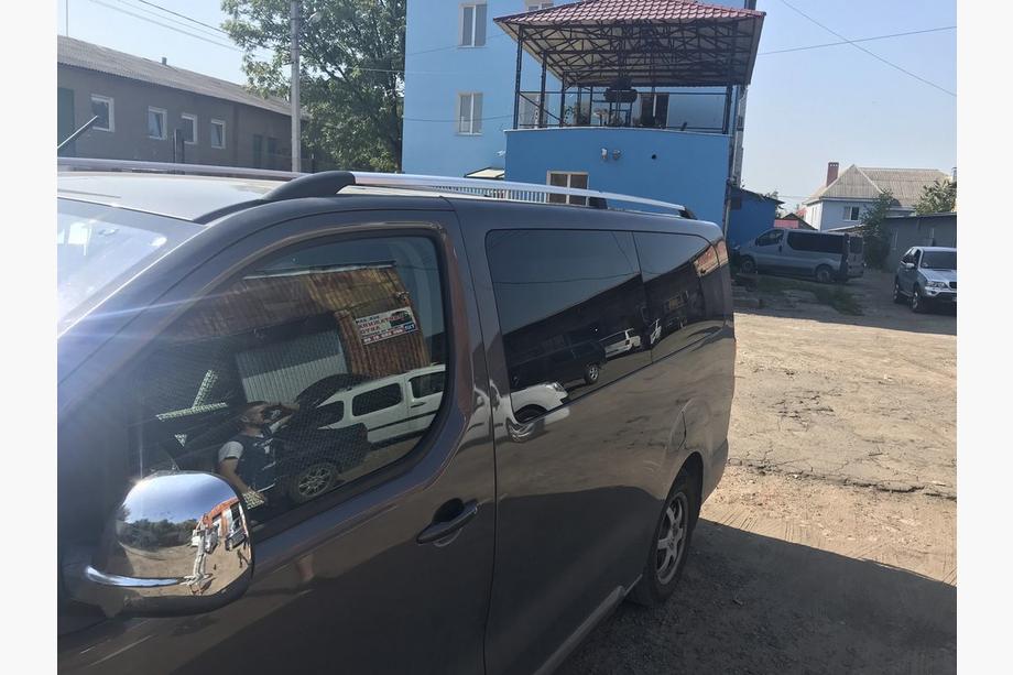 Peugeot Traveller 2017- гг. Хромированные Рейлинги Фото 2