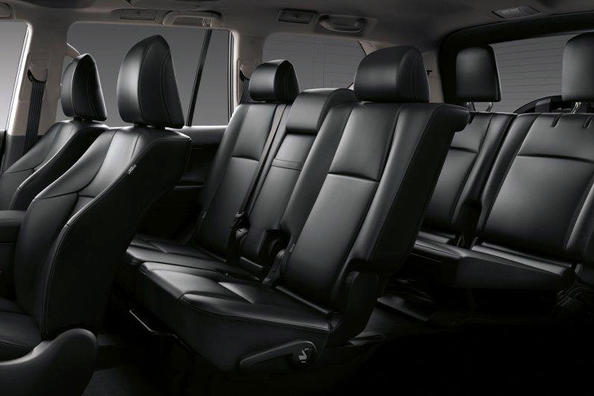 Обновленный внедорожник Toyota Land Cruiser Prado фото 9