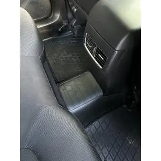 Задний тоннельный коврик Stingray Premium
