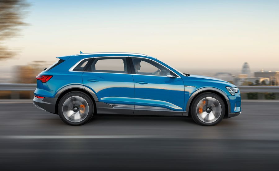 Электрический Audi e-tron: новый кроссовер немецкой компании
