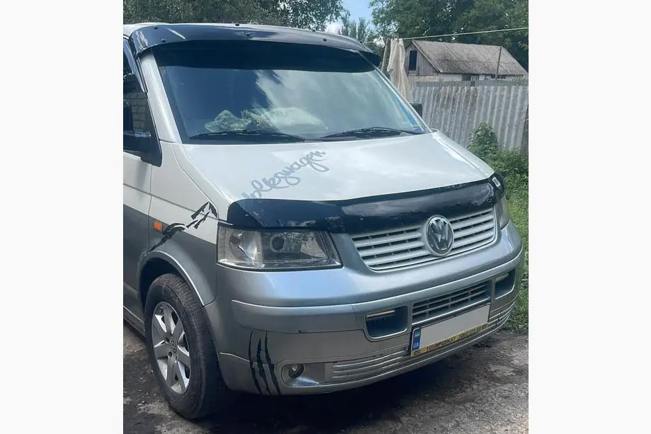 Volkswagen T5 Caravelle 2004-2010 гг. Козырек на лобовое стекло (на кронштейнах) Image