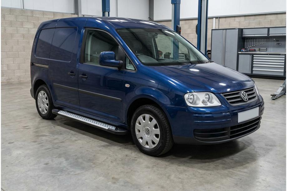 Volkswagen Caddy 2004-2010 гг. Боковые Подножки Allmond Grey (2 шт., Алюминий) Фото 1