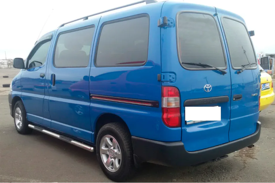 Toyota HiAce Боковые трубы (2 шт., нержавейка) Image