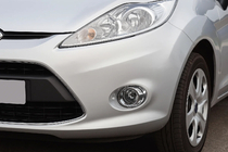 Ford Fiesta 2008-2017 гг. Накладки на противотуманные фары (2 шт, пластик) фото 1