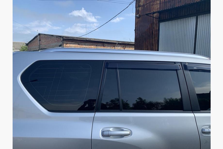Toyota Land Cruiser Prado 150 2009-2023 гг. Рейлинги дизайн Lexus (2 шт, серые) Фото 4