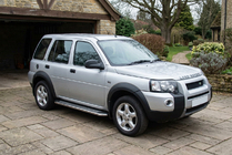 Land Rover Freelander I 1997-2006 гг. Боковые Подножки Maydos V2 (2 шт., Алюминий и Нержавейка) фото 1