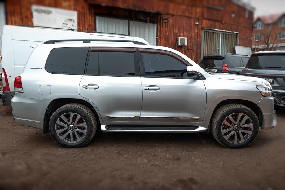 Toyota Land Cruiser 200 2007-2021 гг. Комплект дверных молдингов (2016-2021) Фото 5