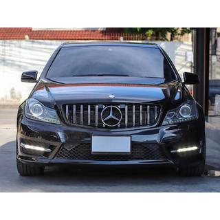 Передняя решетка радиатора GT Panamericana Mercedes C-class W204 2007-2015 гг. фото 1