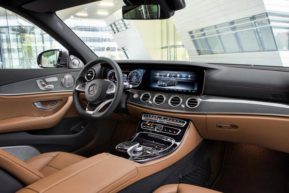 Обзор седана Mercedes-Benz E-Class пятого поколения фото 5