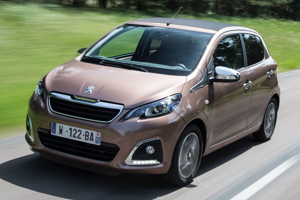 Компактный городской хэтчбек Peugeot 108