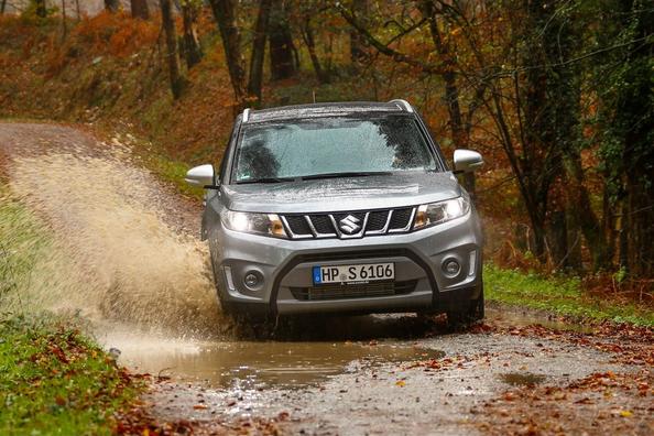 Обзор компактного кроссовера Suzuki Vitara S
