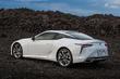 Обзор спортивного купе Lexus LC 500 фото 7