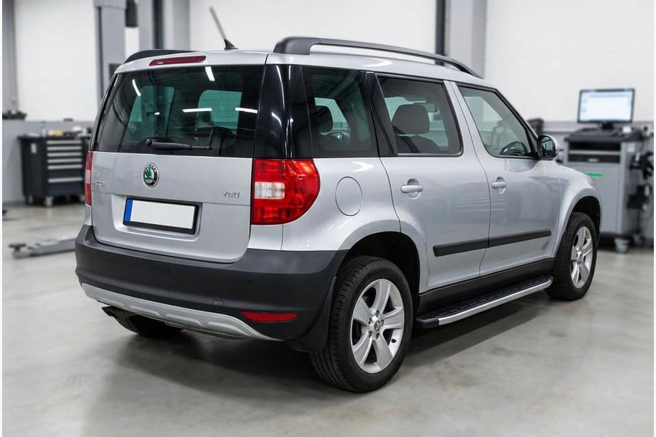 Skoda Yeti 2009-2017 гг. Боковые пороги Fullmond (2 шт, алюминий) Image
