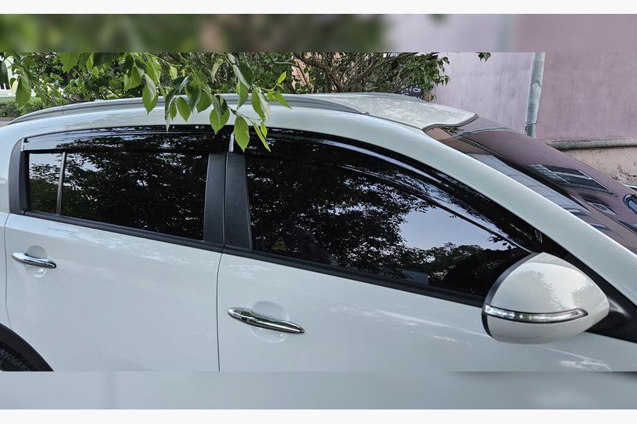 Kia Sportage 2010-2015 гг. Ветровики на окна (4 шт, HIC) Фото 3