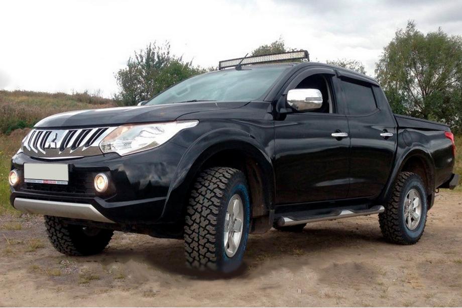 Mitsubishi L200 2015-2024 гг. Ветровики на окна (4 шт, HIC) Image