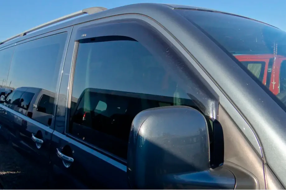 Volkswagen T5 Caravelle 2004-2010 гг. Ветровики на окна (2 шт, HIC) Фото 10