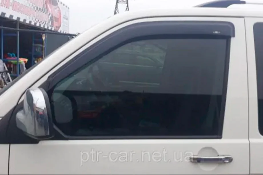 Volkswagen T5 Caravelle 2004-2010 гг. Ветровики на окна (2 шт, HIC) Фото 18