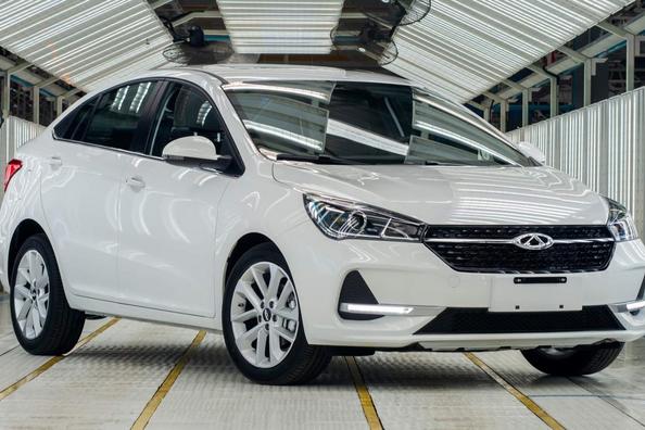 Обновленный среднеразмерный седан Chery Arrizo 5 фото 1