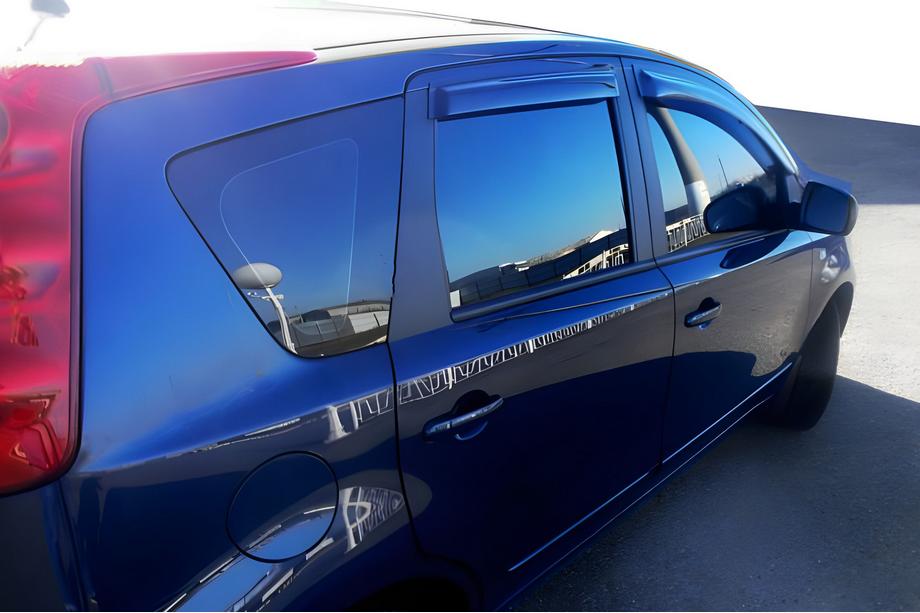 Nissan Note 2004-2012 гг. Ветровики на окна (4 шт, HIC) Image