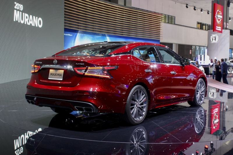 Флагманский седан Nissan Maxima в обновленном виде