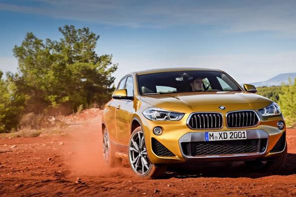 Обзор компактного кроссовера BMW X2