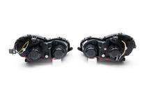 Mercedes C-class W203 2000-2007 гг. Передние фары с LED дневными ходовыми огнями (2 шт) Тёмные фото 6