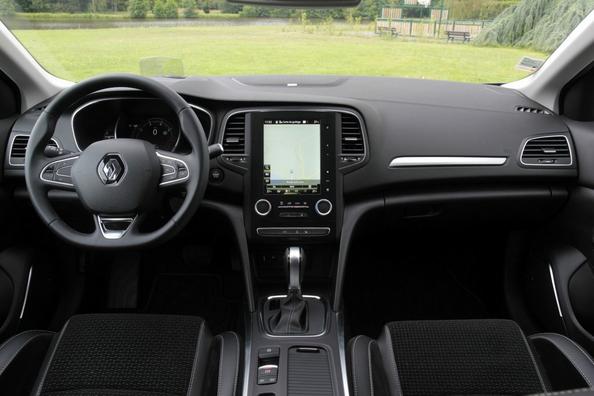 Четвертое поколение универсала Renault Megane Estate фото 8
