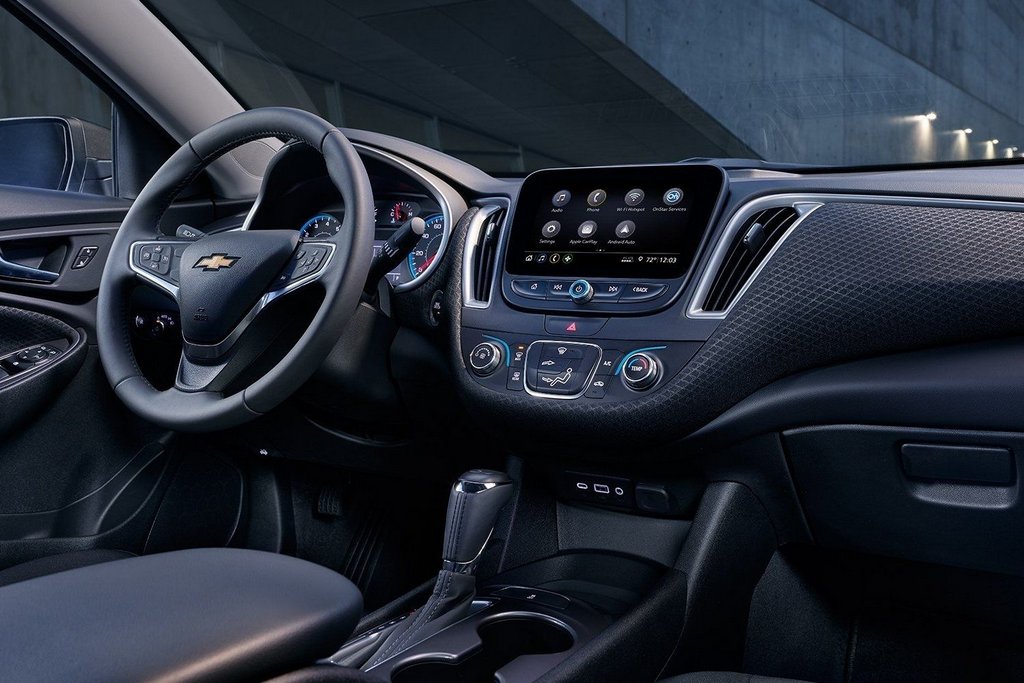 Обзор седана Chevrolet Malibu нового поколения