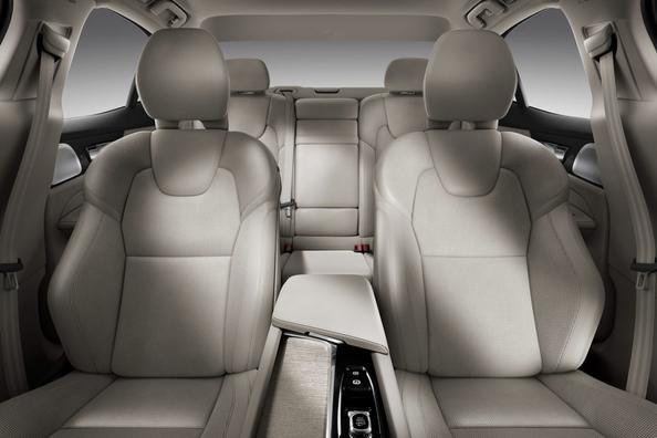 Новое поколение седана Volvo S60 фото 11