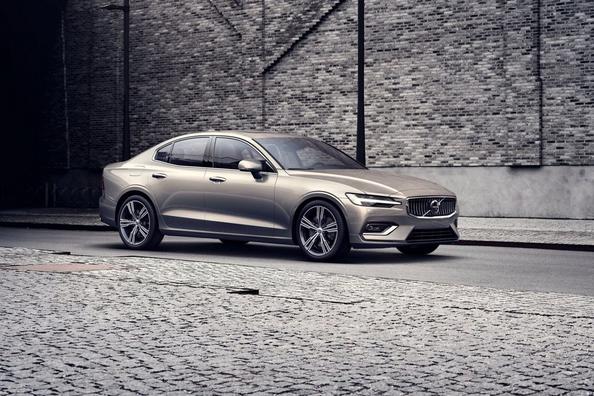 Новое поколение седана Volvo S60 фото 3