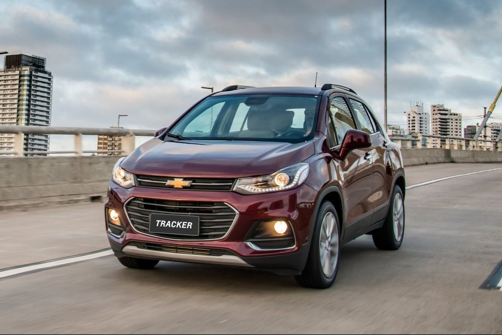Обзор компактного кроссовера Chevrolet Tracker