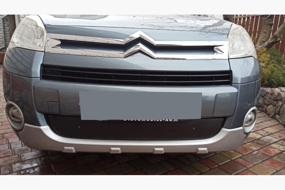 Citroen Berlingo 2008-2018 гг. Зимняя решетка (2008-2012) Image