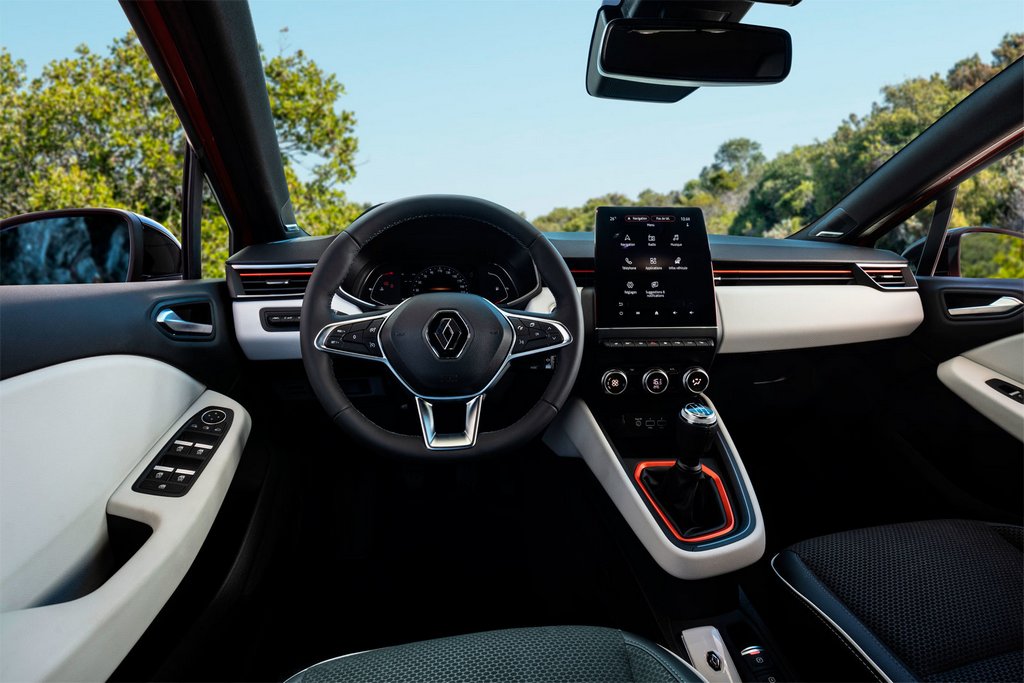 Обзор пятого поколения компактного хэтчбека Renault Clio