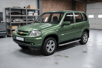 Chevrolet Niva 1998-2020 гг. Боковые Подножки Tayga Grey (2 шт., Алюминий) фото 1