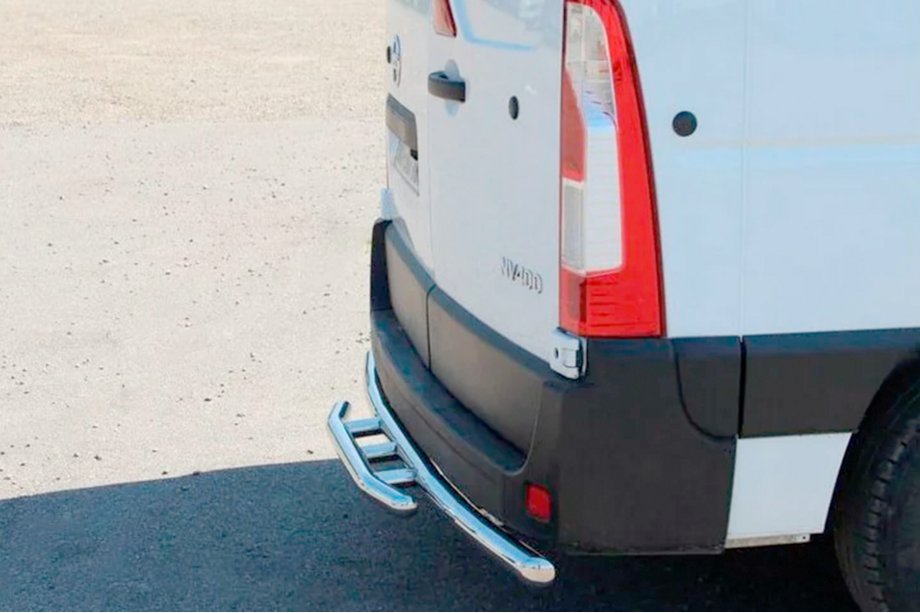 Renault Master 2011-2023 гг. Задняя дуга AK008 (нержавейка) Image