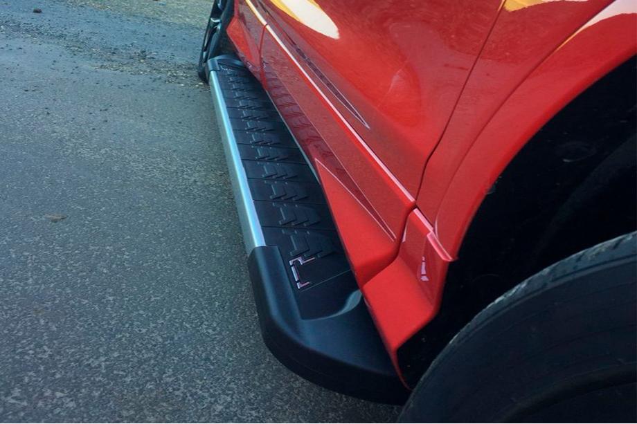 Skoda Karoq 2018- гг. Боковые пороги RedLine V1 (2 шт., алюминий) Image