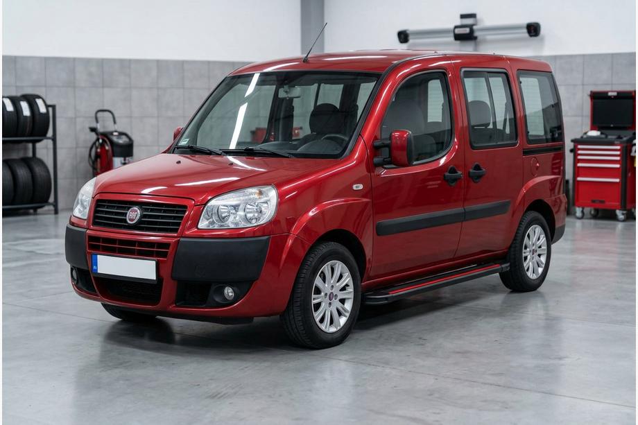 Fiat Doblo I 2005-2010 гг. Боковые Подножки Maya Red (2 шт., Алюминий) Фото 1