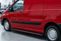 Fiat Scudo 2007-2015 гг. Боковые Подножки Maya Red (2 шт., Алюминий) фото 1