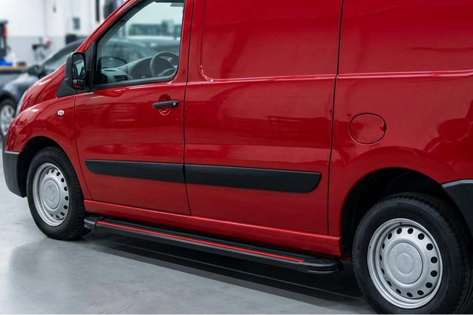 Fiat Scudo 2007-2015 гг. Боковые Подножки Maya Red (2 шт., Алюминий) Image