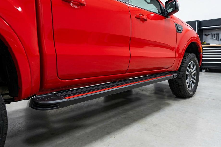 Ford Ranger 2007-2011 гг. Боковые Подножки Maya Red (2 шт., Алюминий) Фото 1