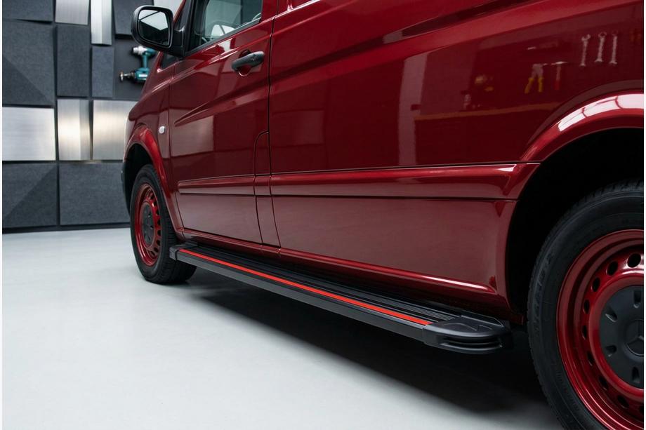 Mercedes Vito/V-class W447 2014- гг. Боковые Подножки Maya Red-Black (2 шт., Алюминий) Короткая и Средняя Image