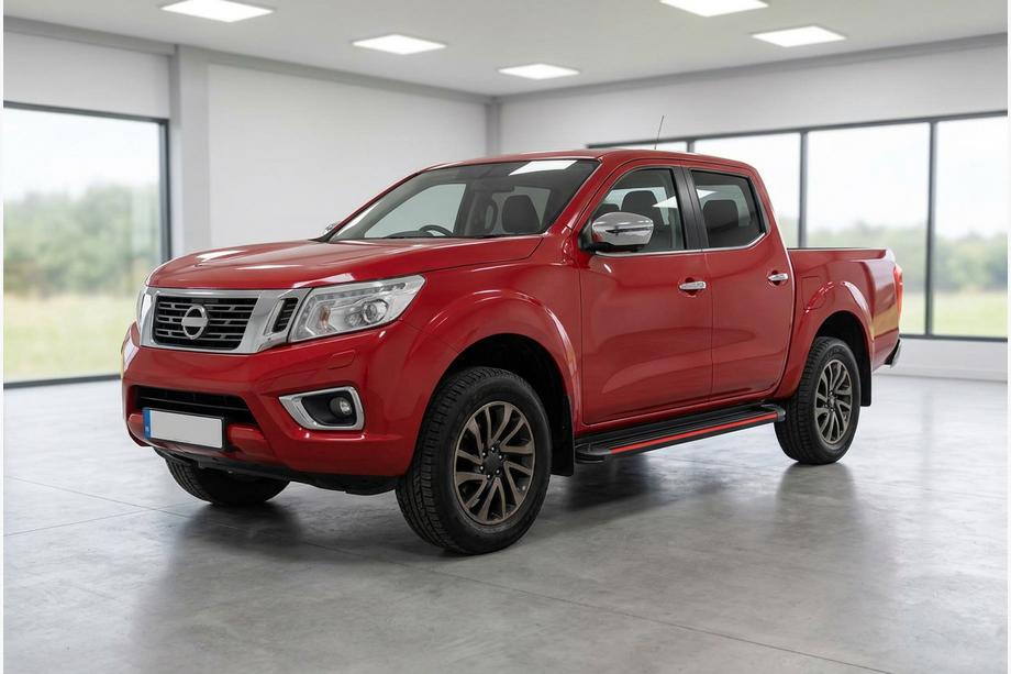 Nissan Navara/NP300 2016- гг. Боковые Подножки Maya Red (2 шт., Алюминий) Image