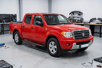 Suzuki Equator 2009- гг. Боковые Подножки Maya Red (2 шт., Алюминий) фото 1