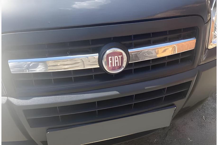 Fiat Doblo I 2005-2010 гг. Хромированные накладки на решетку радиатора (2 шт., нержавейка) OmsaLine - Итальянская Нержавейка Image